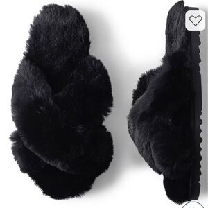 NEW Women’s Black Slippers